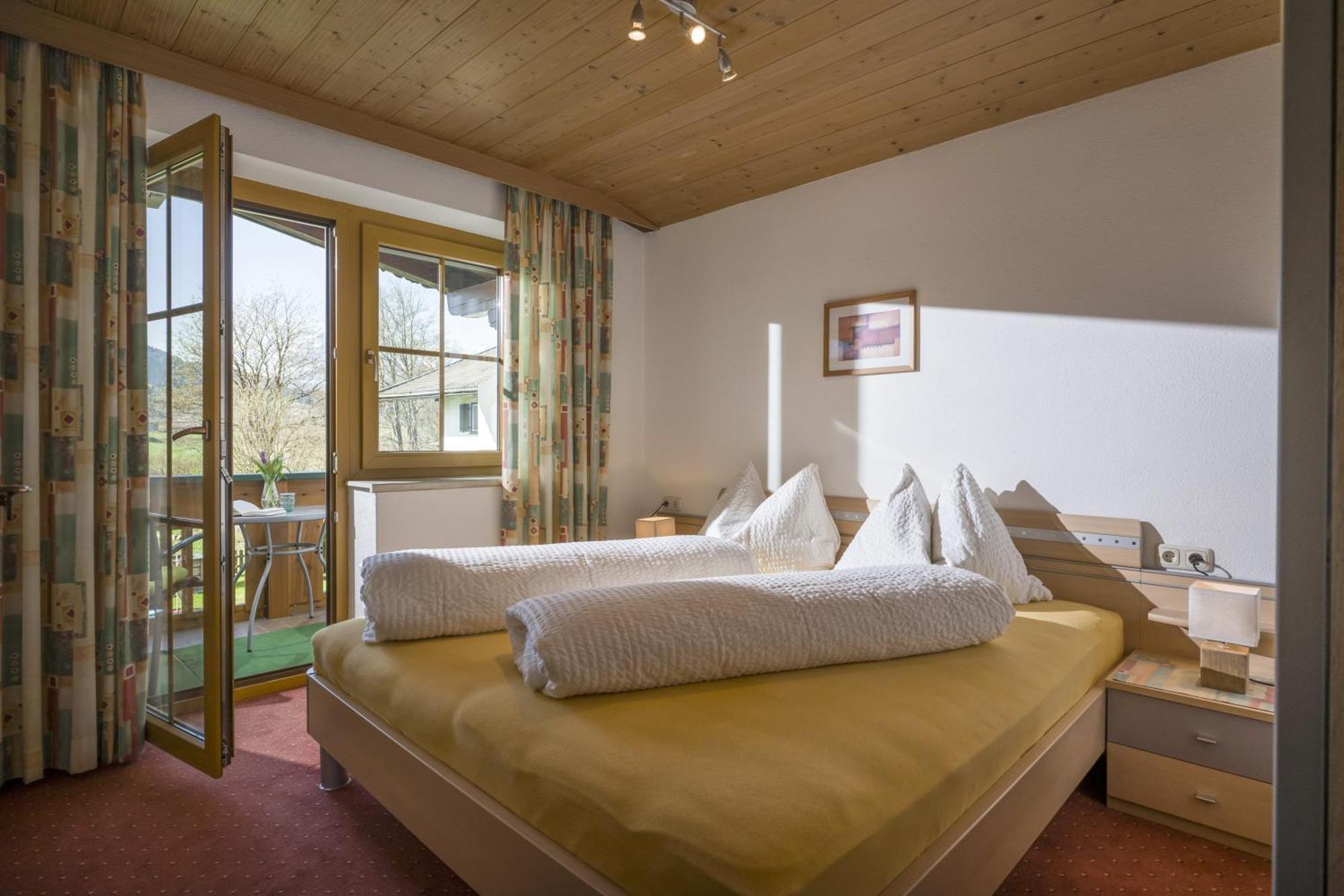 Gaestehaus Schwaiger - Wiesenweg كوسن الغرفة الصورة